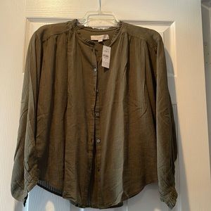 Loft shirt nwt size small